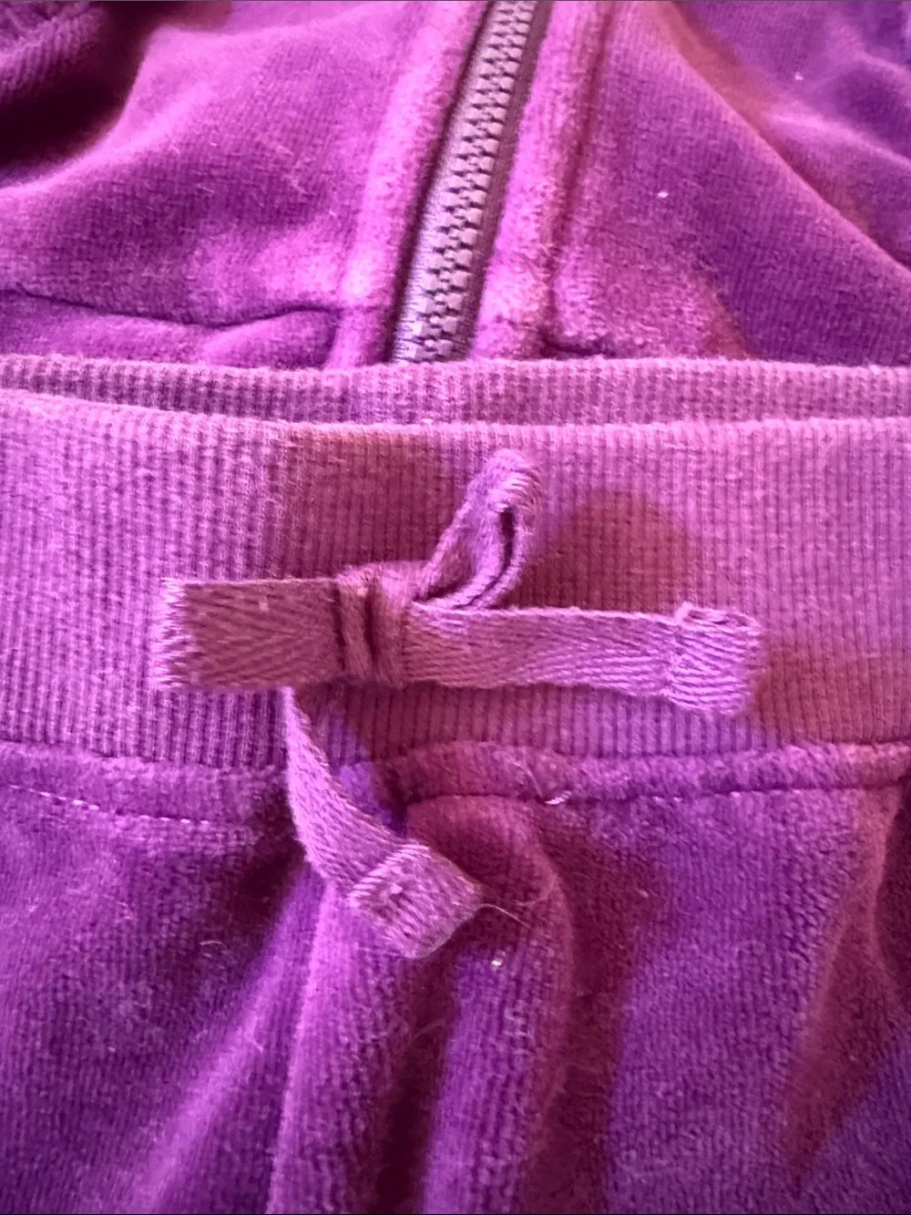 Juicy Couture embroidery hip cuffed
